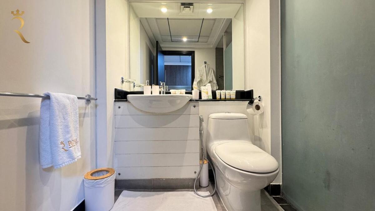 Apartment Luxury In Al Reef With King Bed