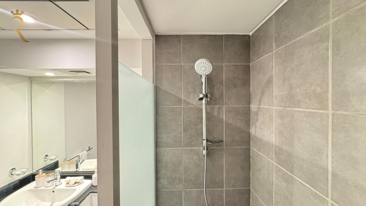 Luxury In Al Reef With King Bed Apartment Abu Dhabi